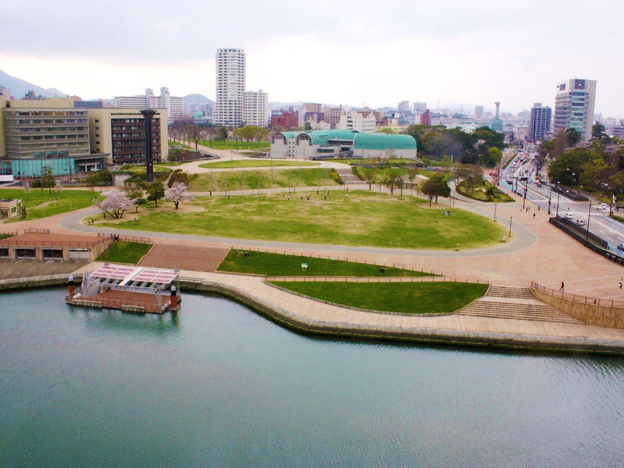 Hotel Crown Palais Kokura Kitakyūshū Exteriör bild