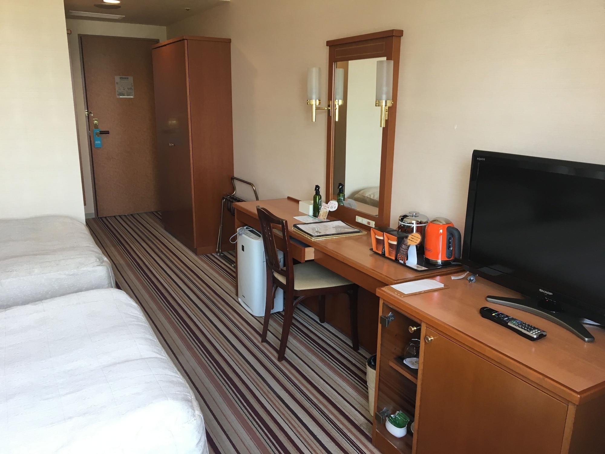 Hotel Crown Palais Kokura Kitakyūshū Exteriör bild