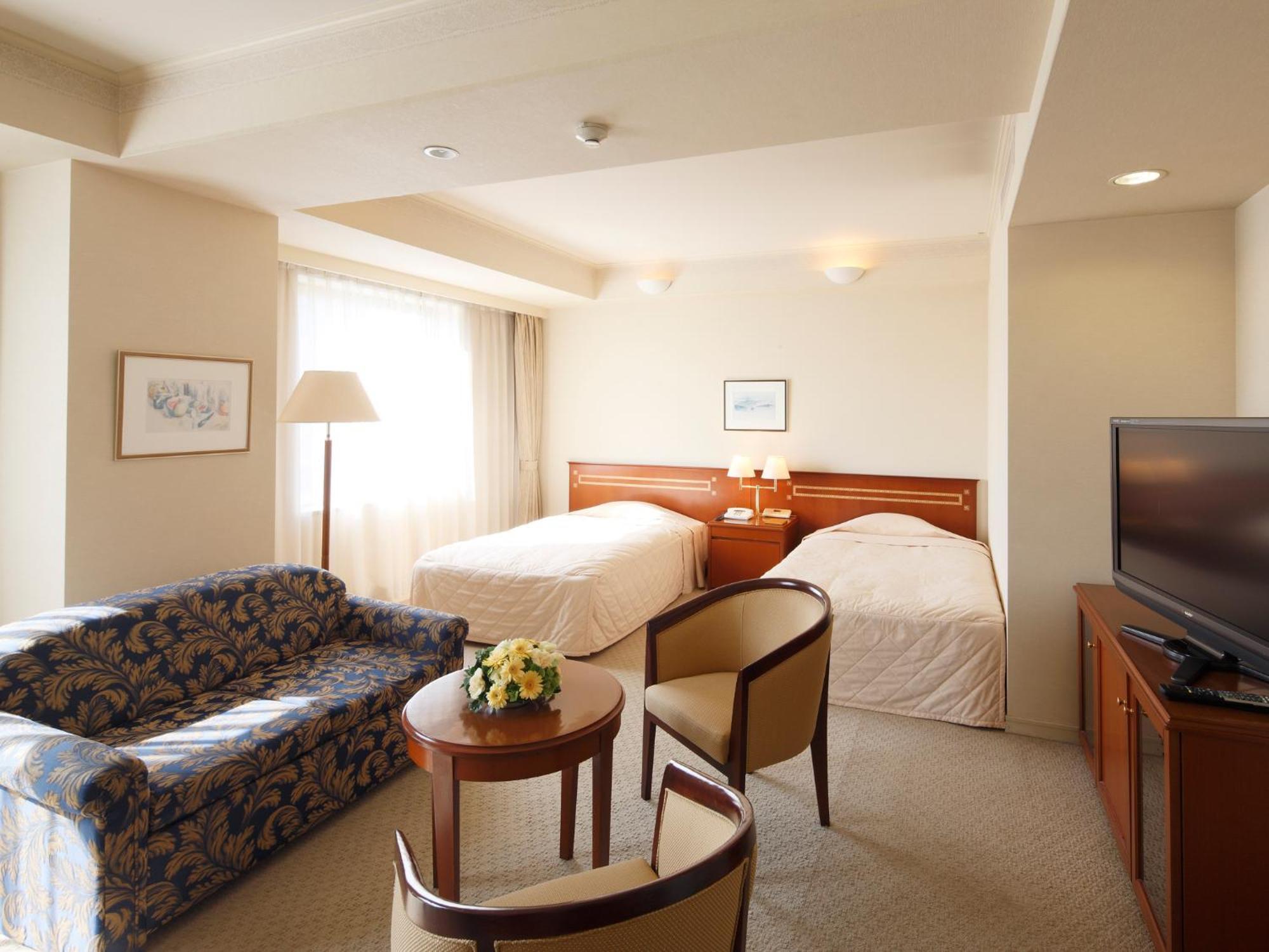 Hotel Crown Palais Kokura Kitakyūshū Exteriör bild