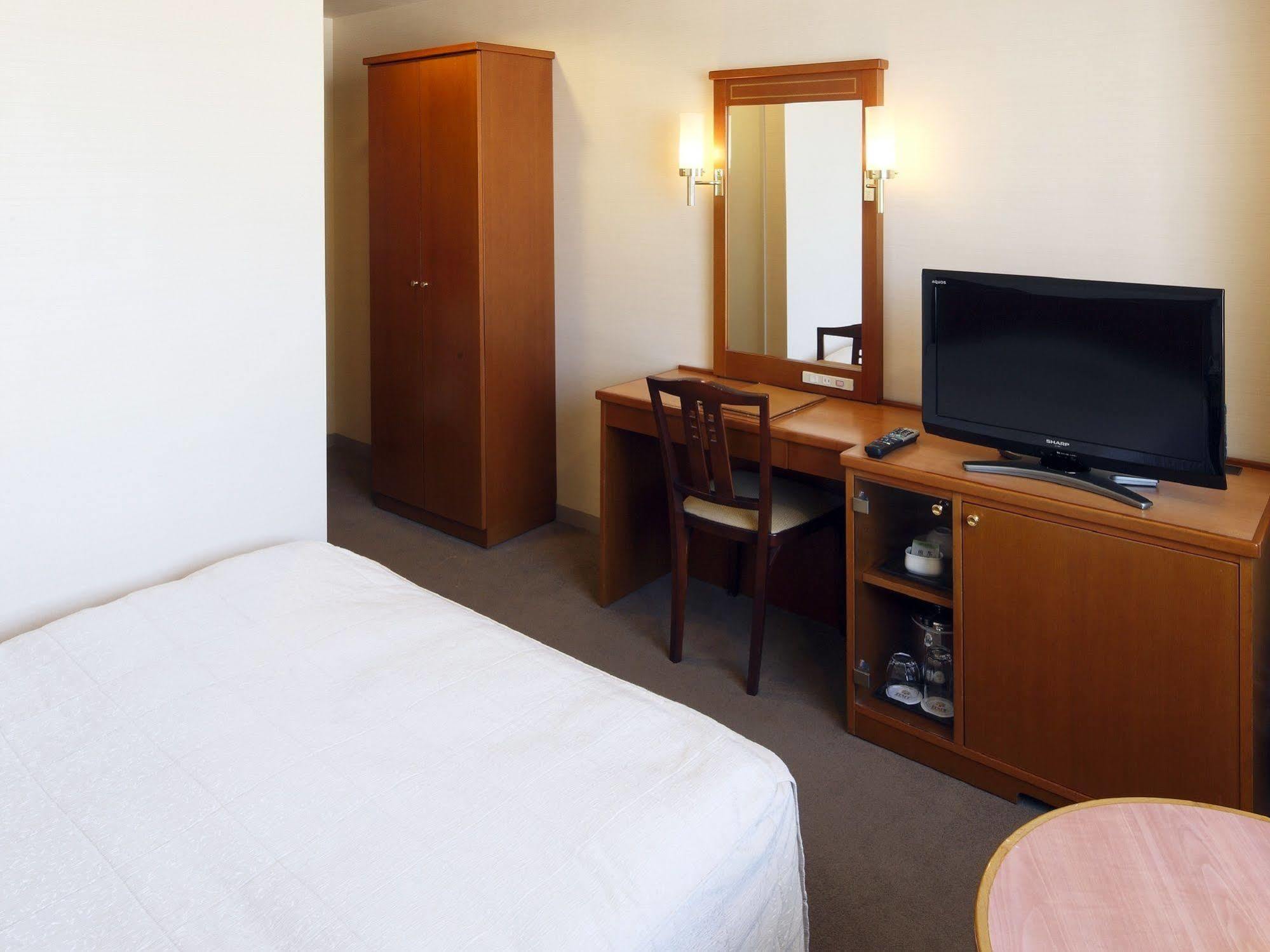 Hotel Crown Palais Kokura Kitakyūshū Exteriör bild